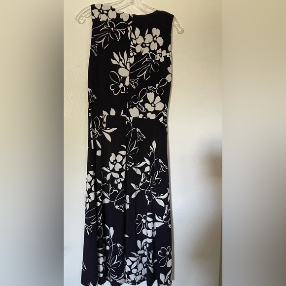 Anne klein dress size 8 midi/ casual/ office outfit/ church/ navy blue & white - Picture 4 of 4